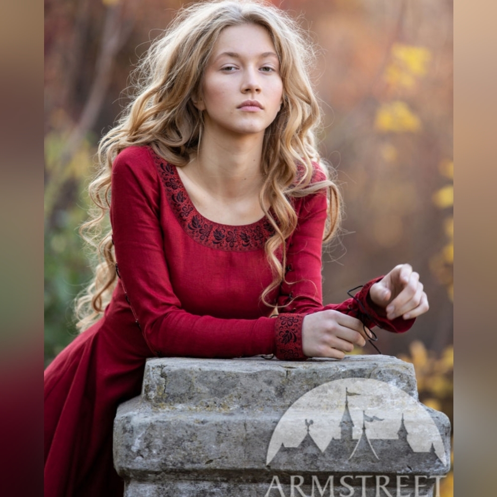 Armstreet "Autumn Princess" flax linen medieval renaissance dress, long sleeves